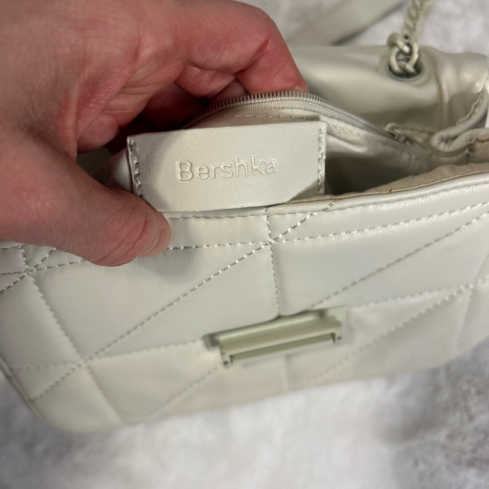 Bershka Cream Quilted Chain Strap Shoulder Bag Mini Purse - Picture 5 of 7